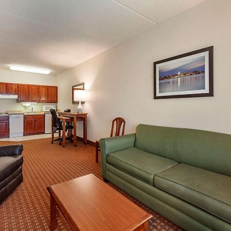 Clarion Suites At The Alliant Energy Center Madison Esterno foto