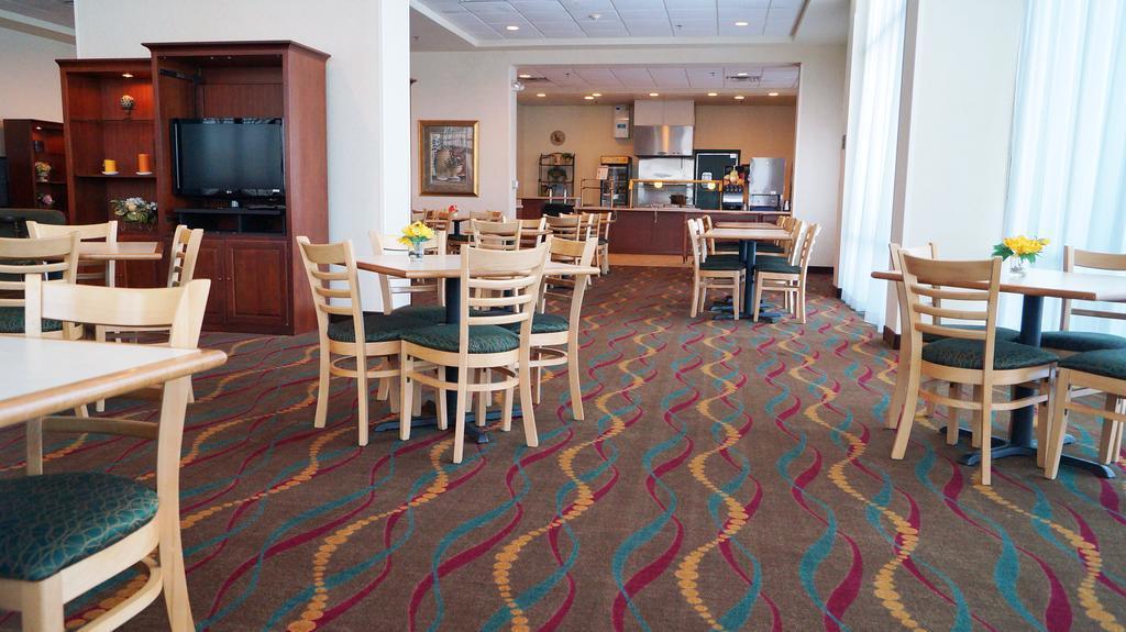 Clarion Suites At The Alliant Energy Center Madison Esterno foto