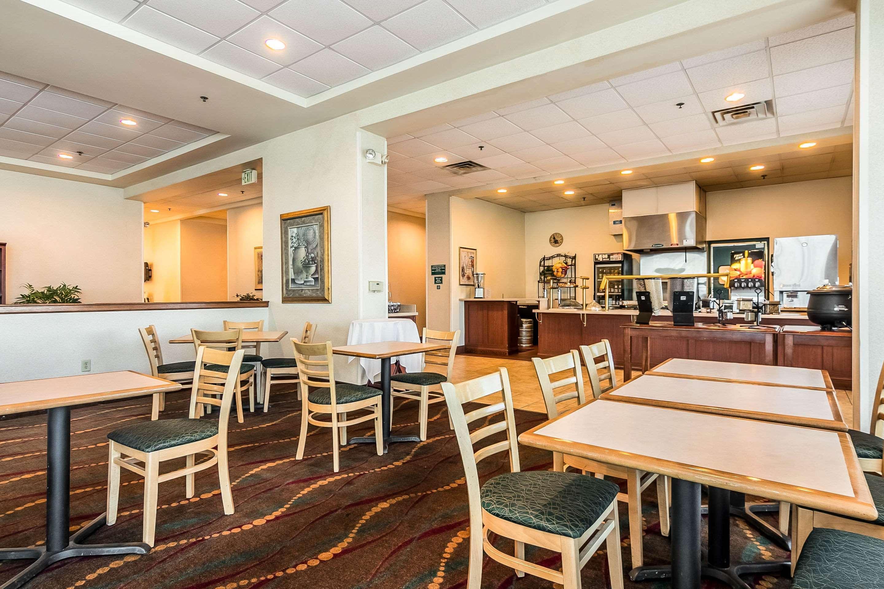 Clarion Suites At The Alliant Energy Center Madison Esterno foto