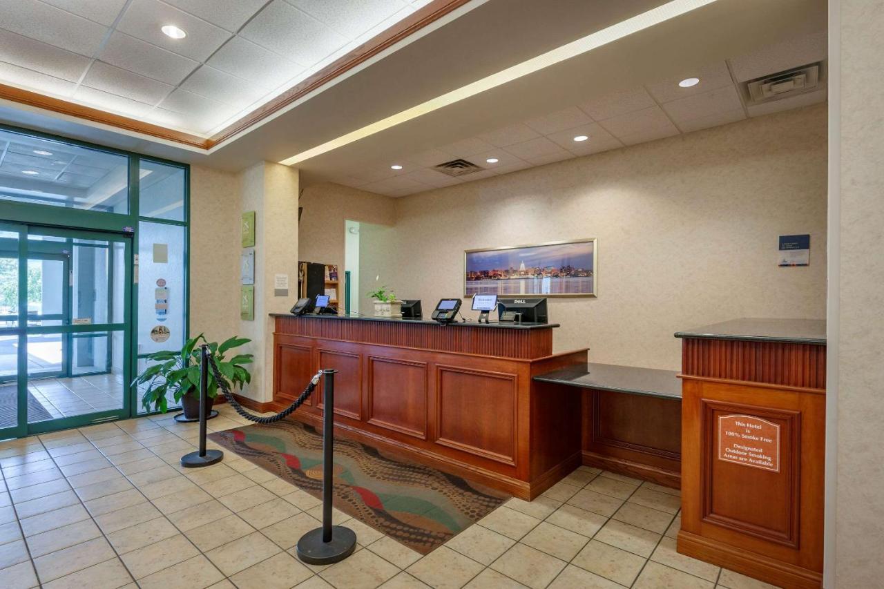 Clarion Suites At The Alliant Energy Center Madison Esterno foto