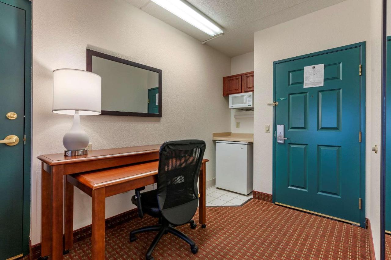 Clarion Suites At The Alliant Energy Center Madison Esterno foto