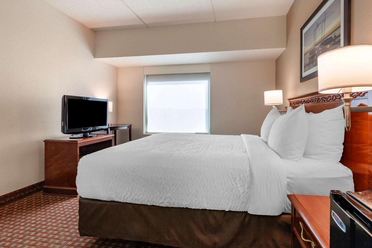 Clarion Suites At The Alliant Energy Center Madison Esterno foto
