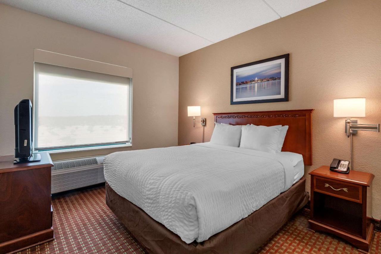 Clarion Suites At The Alliant Energy Center Madison Esterno foto