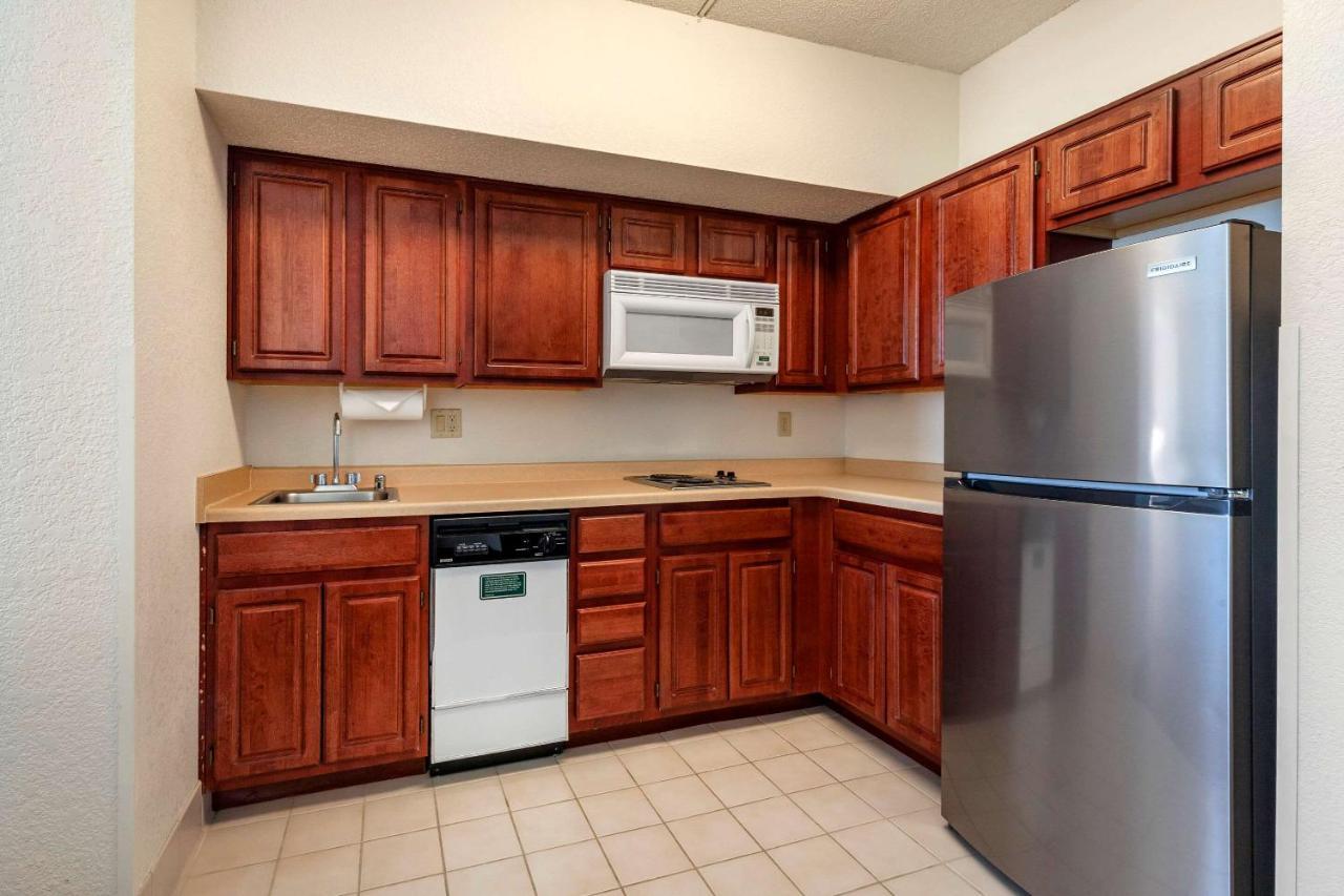 Clarion Suites At The Alliant Energy Center Madison Esterno foto
